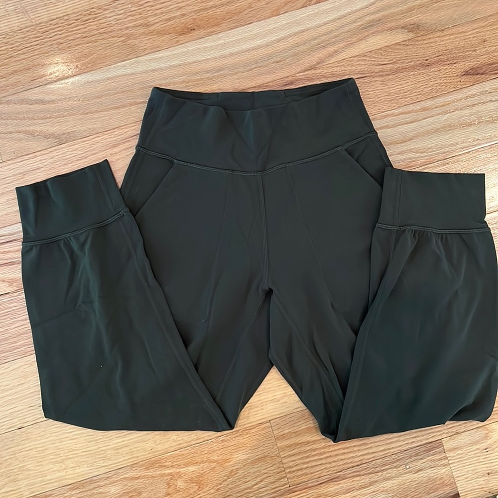 Lululemon align joggers green crop-length